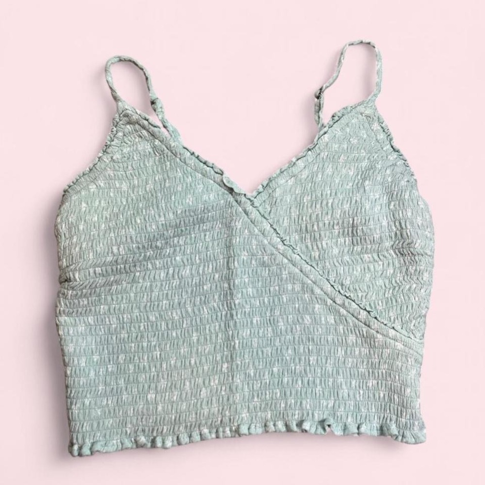 Hollister Co. Mint Green‎ Ruffle Trim Crop Top Size Medium
